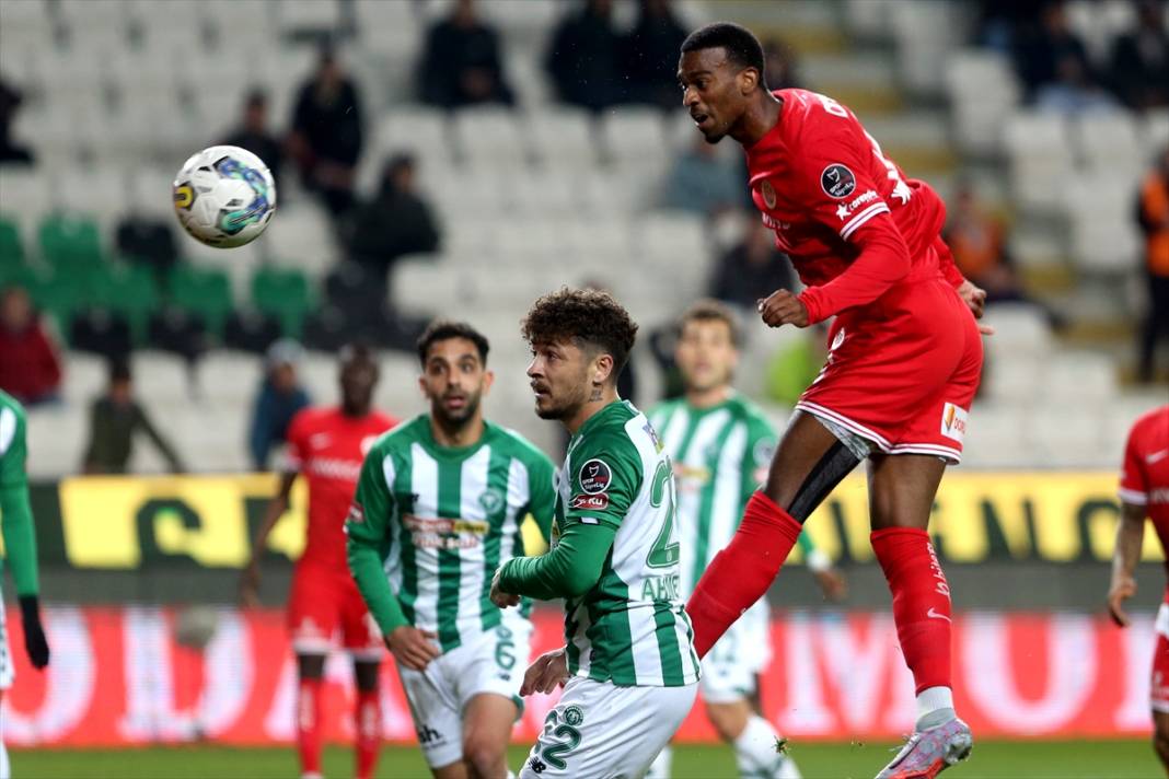 Konyaspor-Antalyaspor maçından kareler 5
