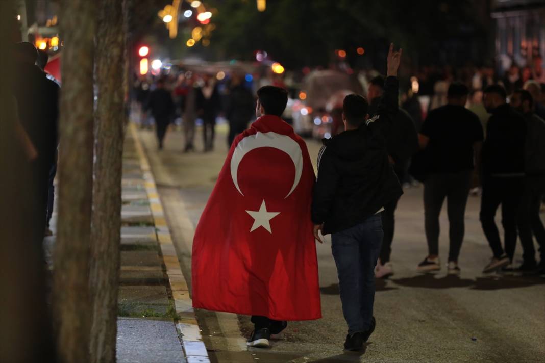 Konya ve ilçelerinde seçim kutlamalarından kareler 3