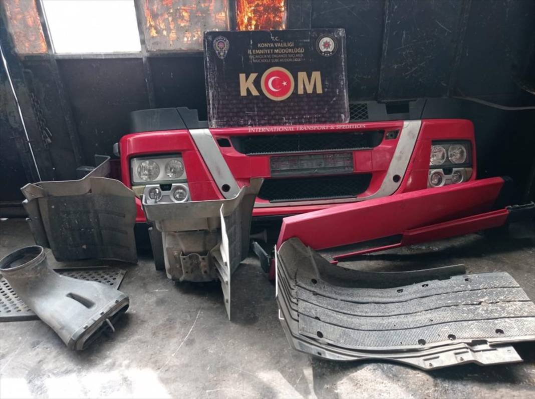 Uluslararası oto kaçakçılarına "fren operasyonu" 10