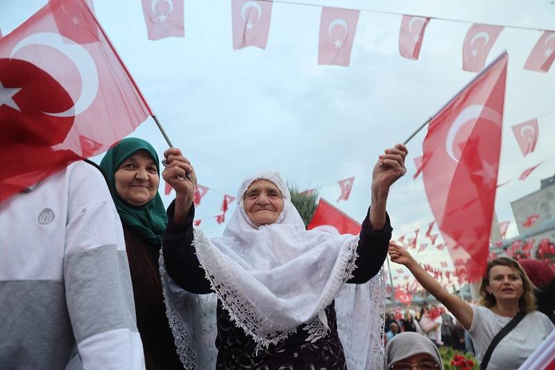 Konyalılar Mevlana Meydanı'nda buluştu 10
