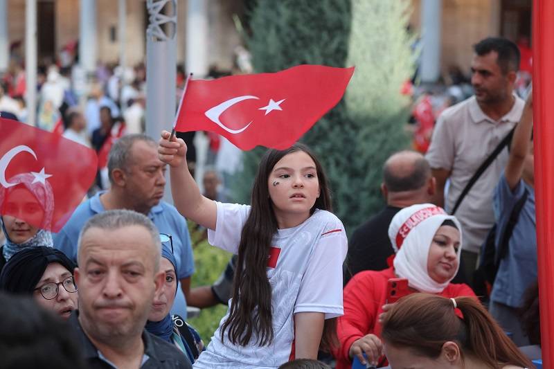 Konyalılar Mevlana Meydanı'nda buluştu 6