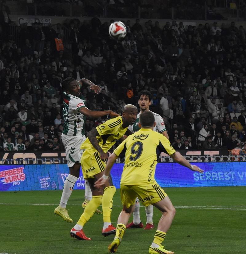 TÜMOSAN Konyaspor- Fenerbahçe maçından kareler 8