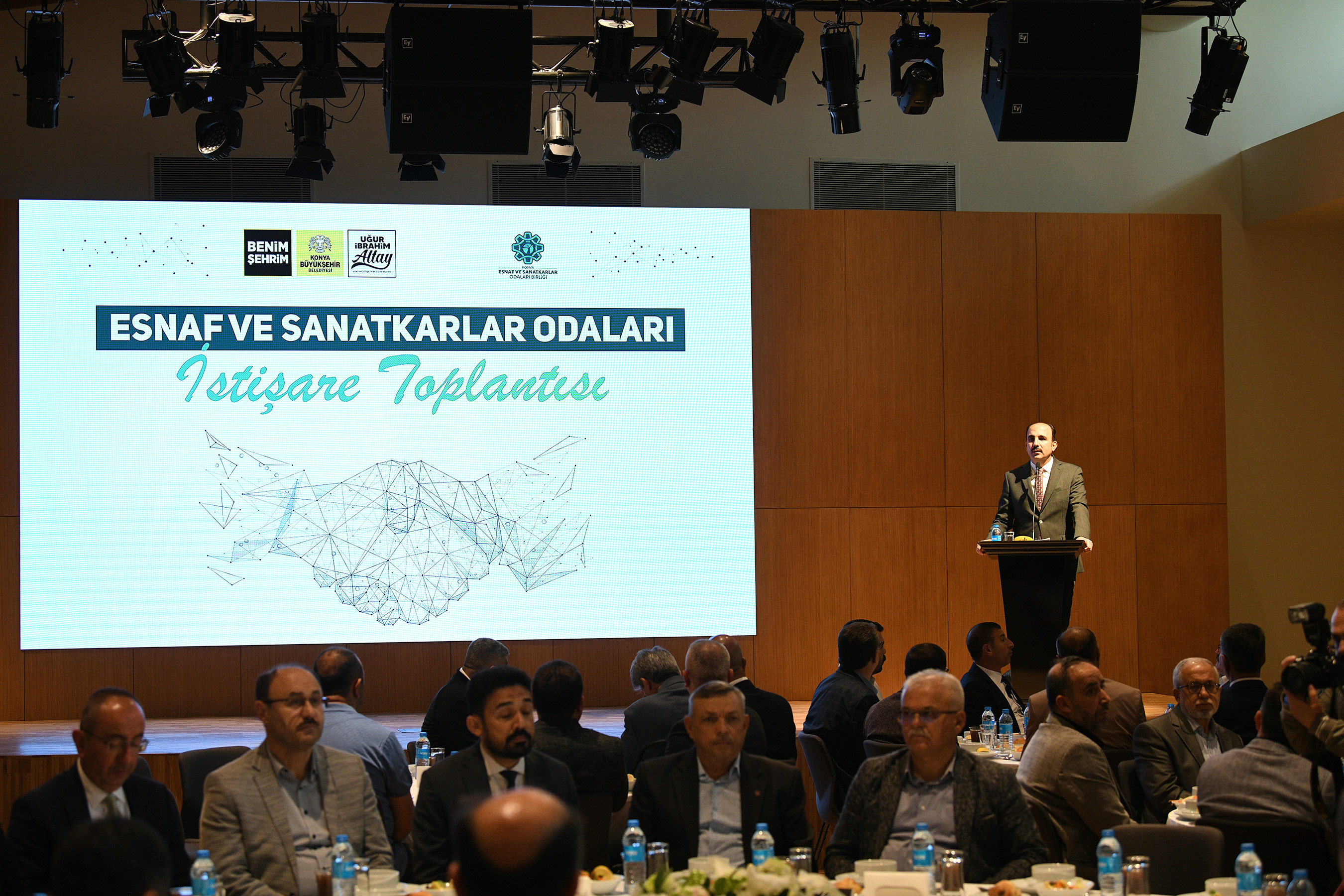 Konya'da esnaf odaları birlikleri toplandı