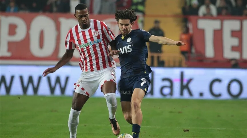 Fenerbahçe yarın Antalyaspor ile karşılaşacak