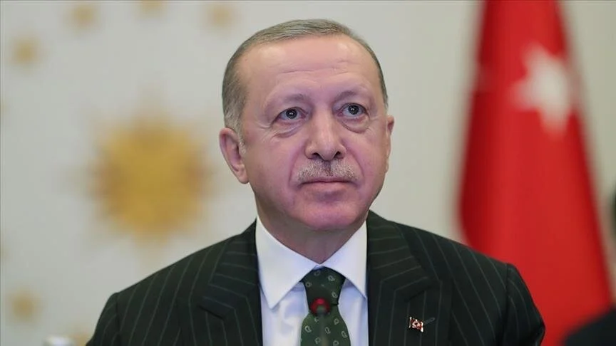 Cumhurbaşkanı Erdoğan, şampiyon Galatasaray ve taraftarını kutladı