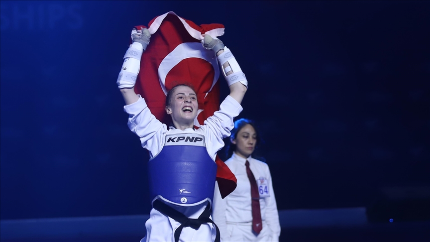 Milli sporcu Merve Dinçel'den altın madalya