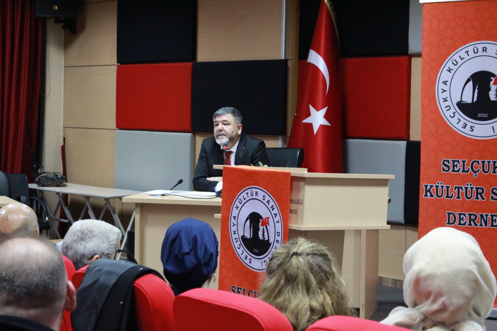 Prof. Dr. Muşmal Selçukya'ya konuk oldu