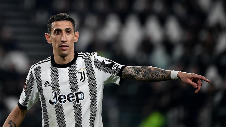 Juventus'tan ayrılacağını duyurdu
