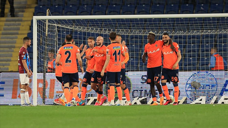 Medipol Başakşehir, Trabzonspor'u 3-1 yendi