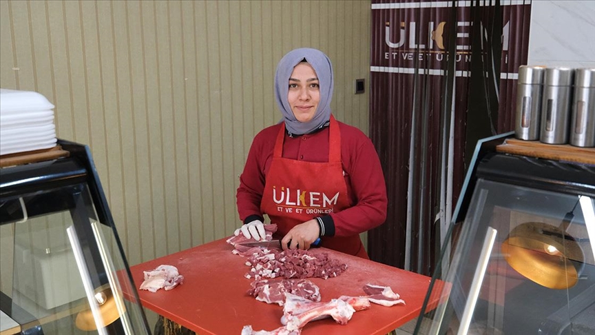 Kadın kasap tercih edilen esnaf