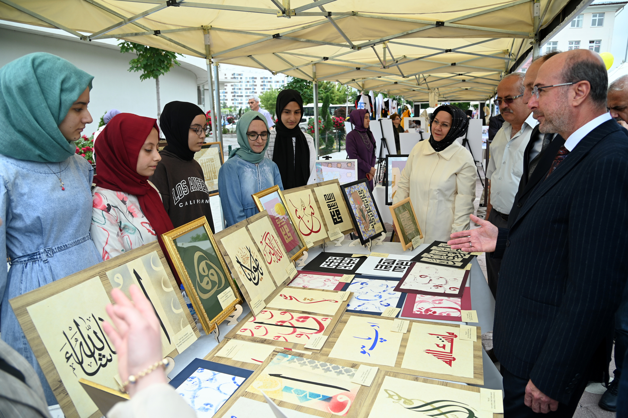 Beyhekim Gelişim ve Teknoloji Akademisi'nden yıl sonu sergisi