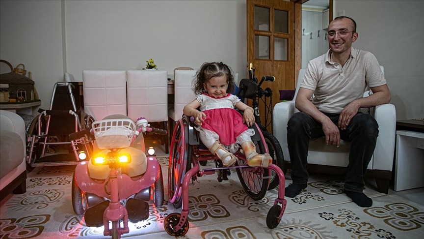 Her şey kızı için