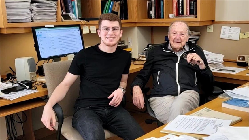 Harvard'daki genç dahi Türk fizikçinin keşfi