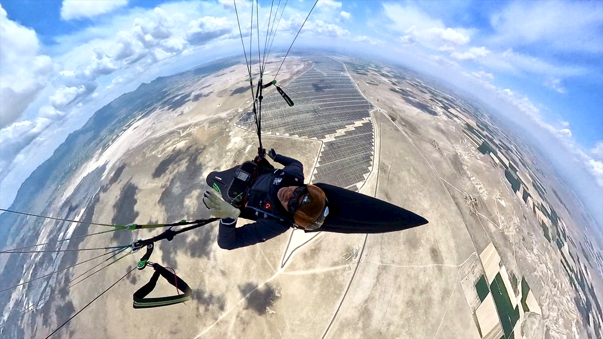 Karapınar GES yakamoz gibi parlıyor