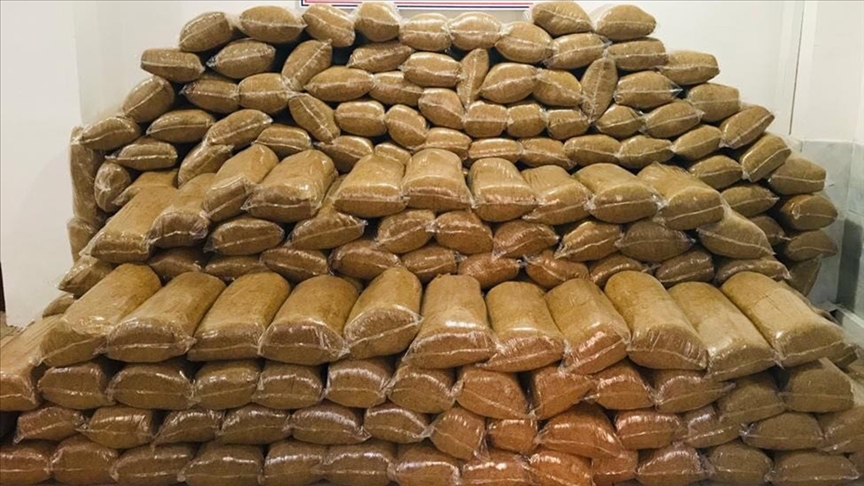 Kaçak tütün esnafın cebinden çalıyor