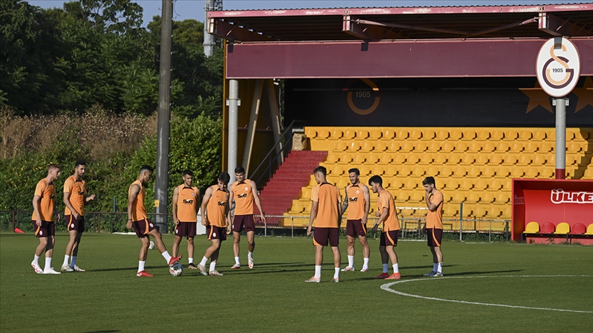Galatasaray-Hull City maçının saati değişti