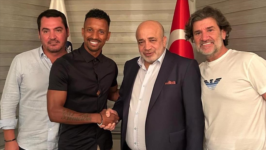 Adana Demirspor, Luis Nani'yi transfer etti