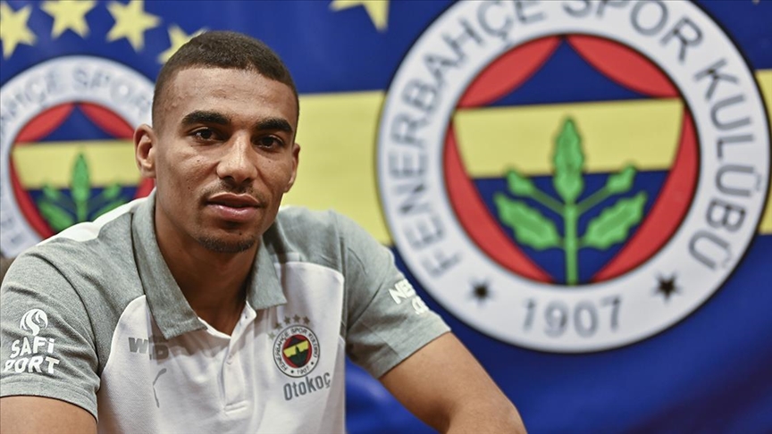 Ganalı Djiku, Fenerbahçe kadrosunda