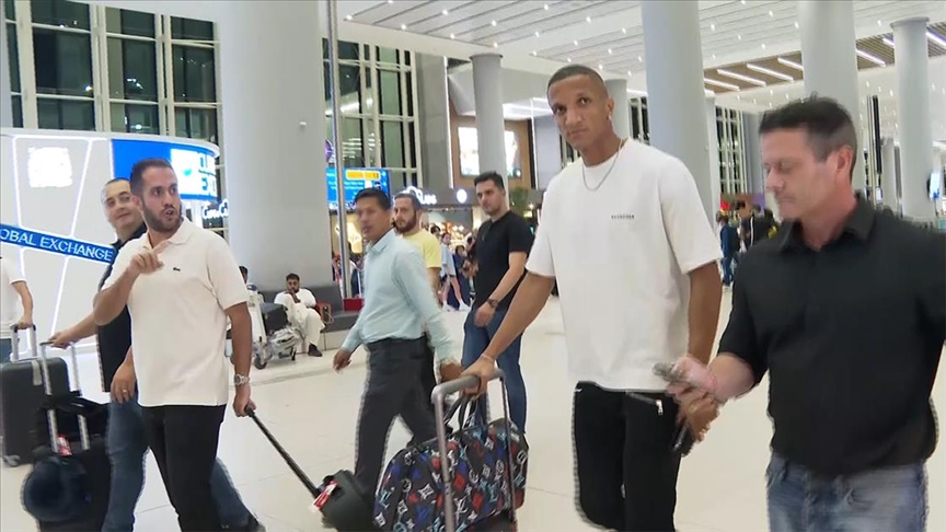 Rodrigo Becao, İstanbul'a geldi
