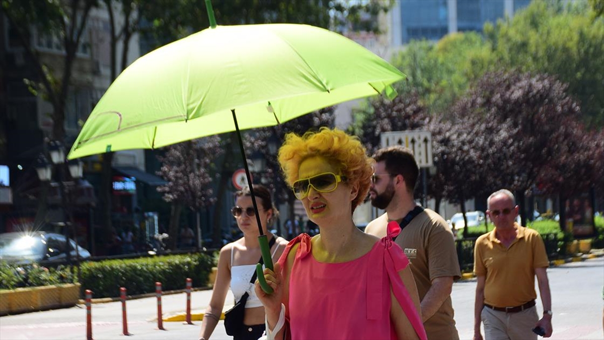 Kavurucu sıcaklar Amerikalıları yaktı