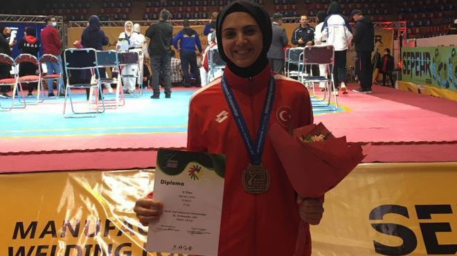 Meram Belediyespor'lu Selma'dan dünya üçüncülüğü