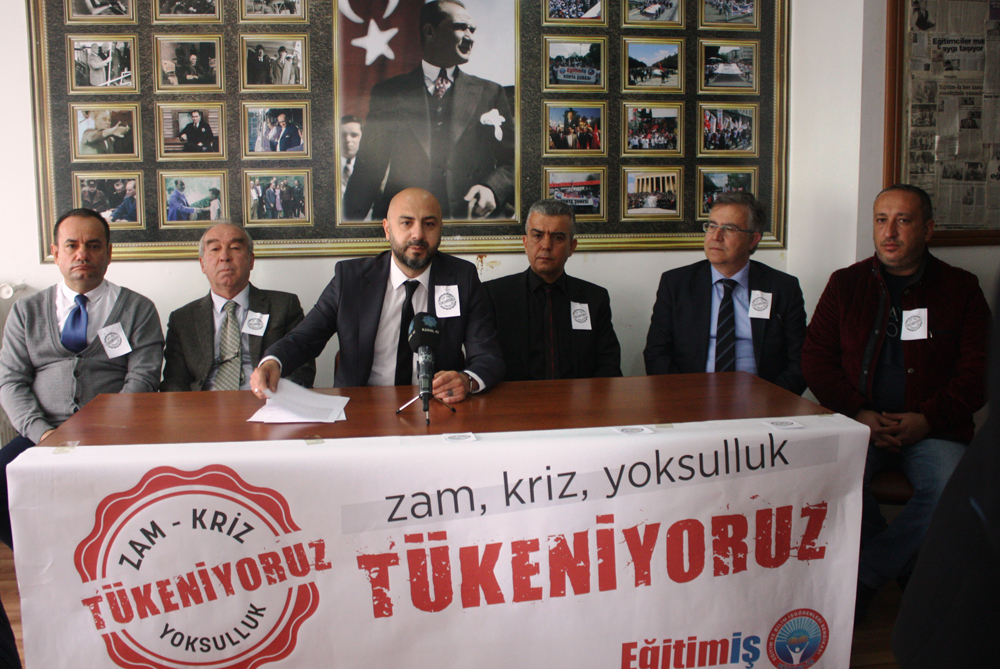 "Öğretmenler de geçinmekte zorlanıyor"
