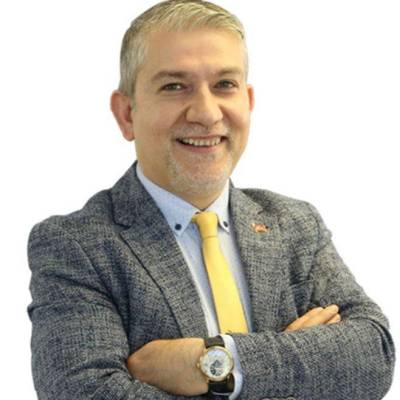 METAL DESTEKLİ PORSELEN DİŞ