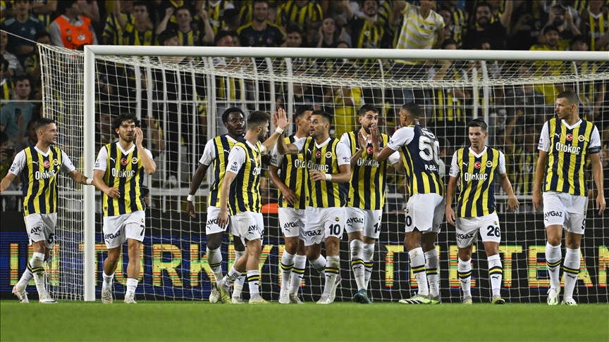 Fenerbahçe kadroyu belirledi