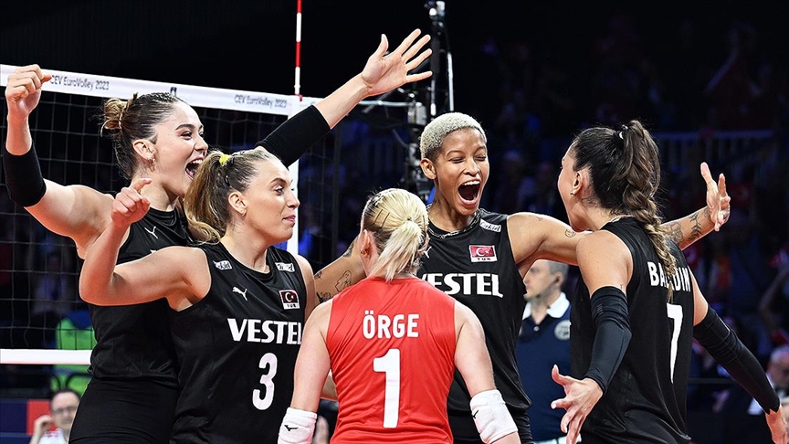 "Filenin Sultanları" yarı finalde