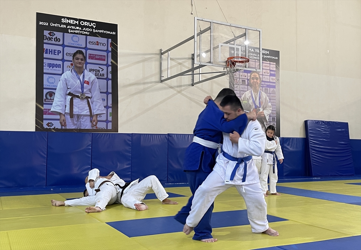 Down Judo Milli Takımı Konya'da kampa girdi