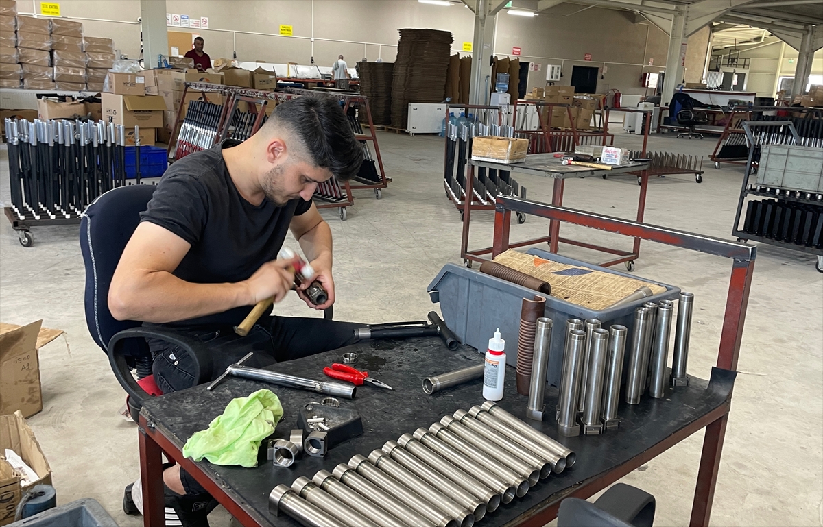 Pazarlamacı ve tezgahtardılar