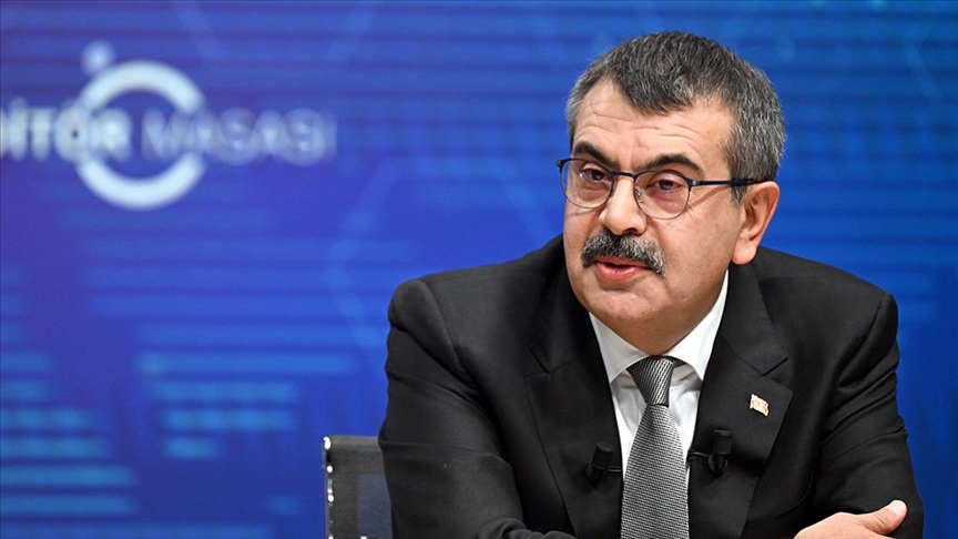 Okullarda kayıt ücreti var mı? Bakan açıkladı