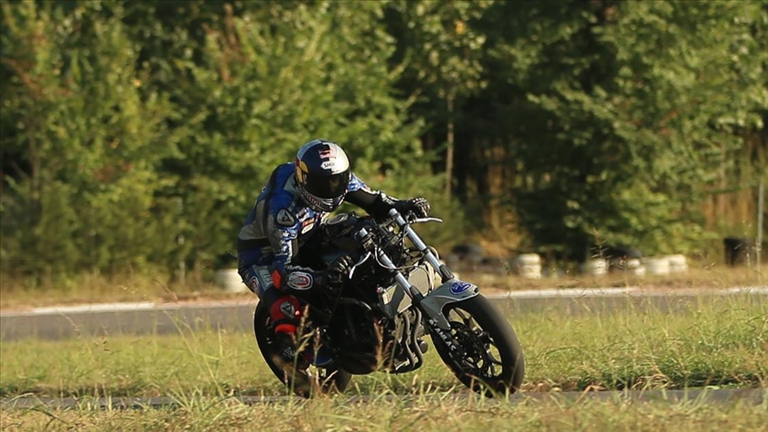 Milli motosikletçiler 3 ülkede piste çıkacak