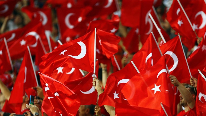 Tribünler Türk bayrakları ile süslenecek