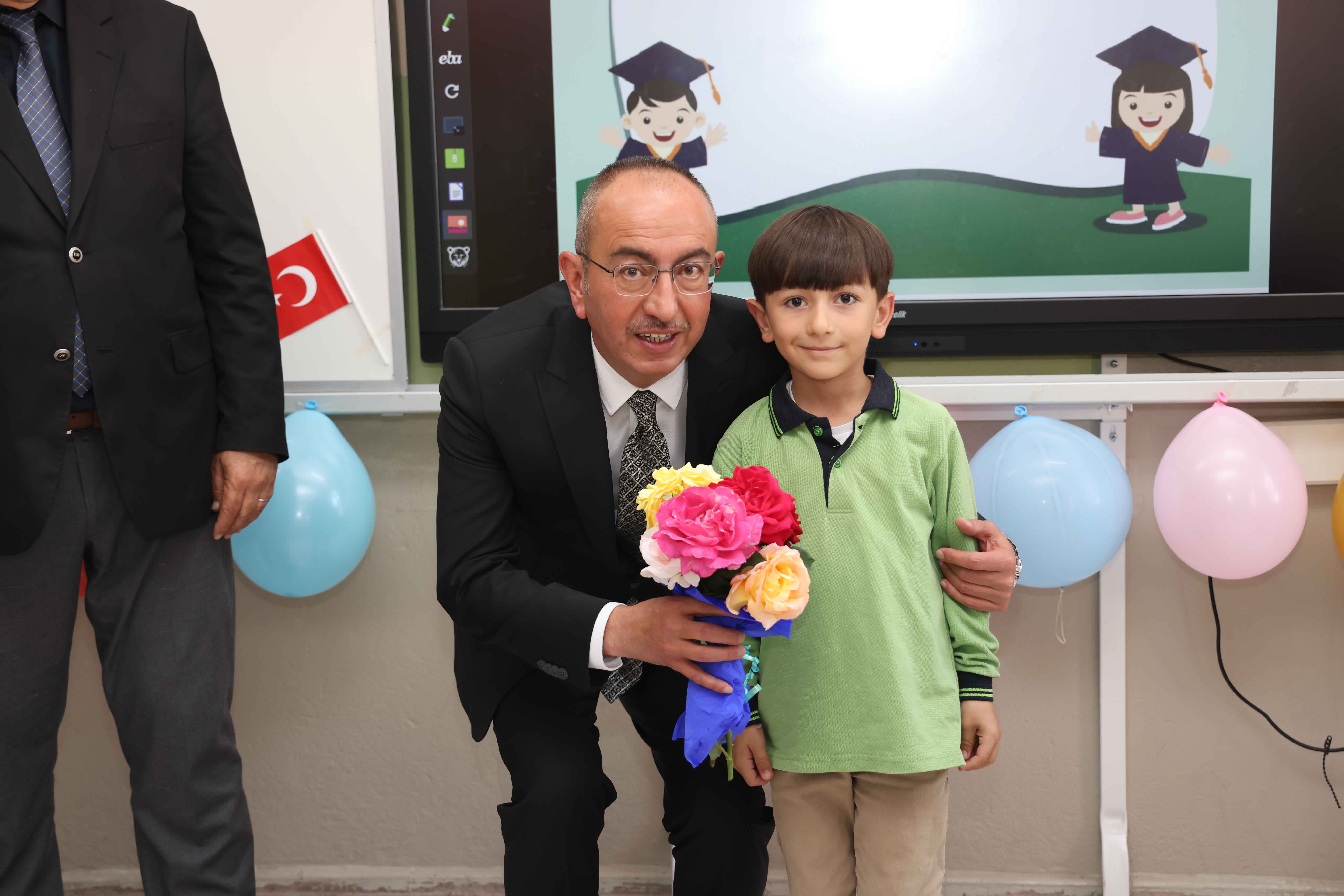 Kavuş "Öğrencilerimizin yanında olmaya devam edeceğiz"