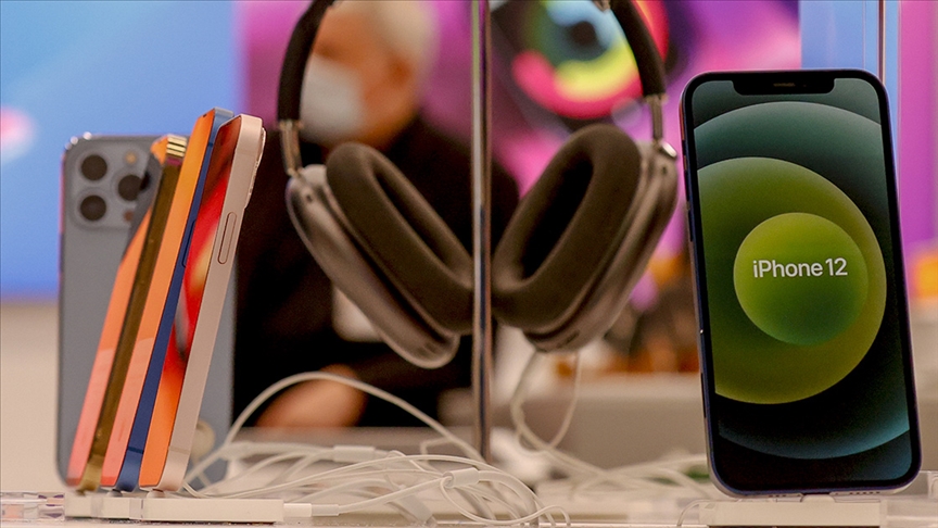 Fransa'da iPhone 12 satışı yasaklandı