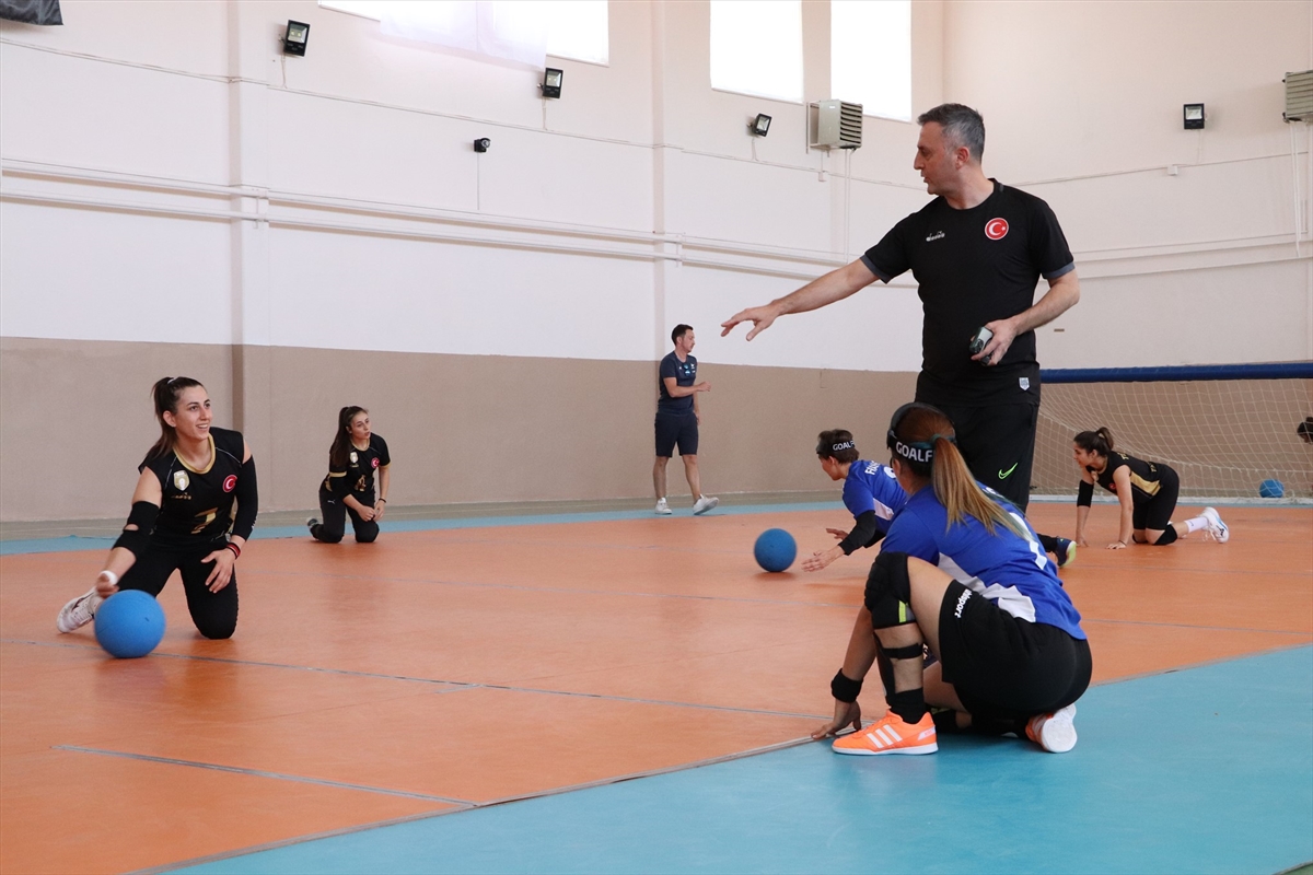 Golbol milli takımları Karaman'da kampa girdi