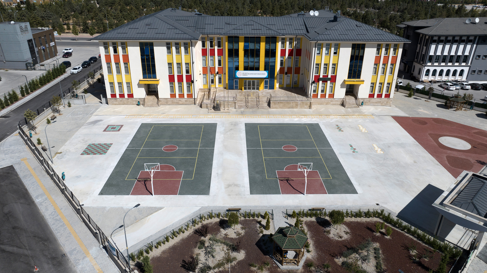 Şehit polisin ismi okulda yaşatılacak