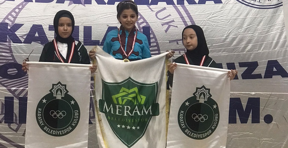 Minik okçulardan 10 madalya birden