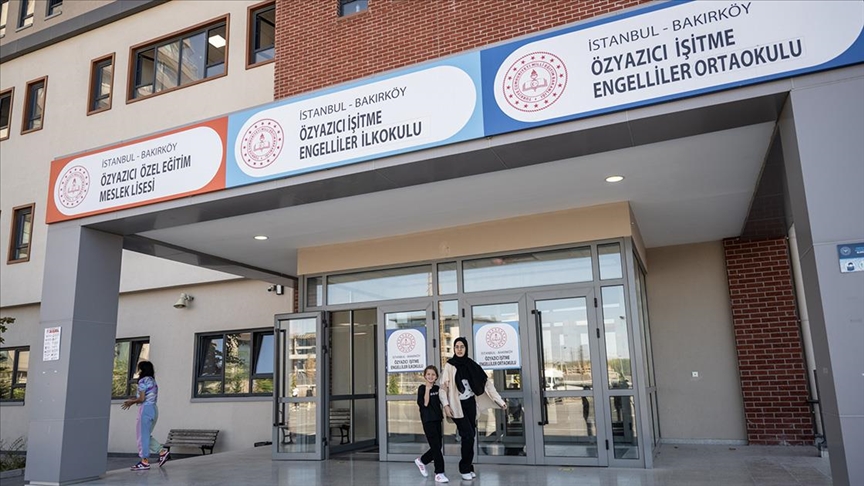 "Dilsizler Mektebi" meslek edindiriyor