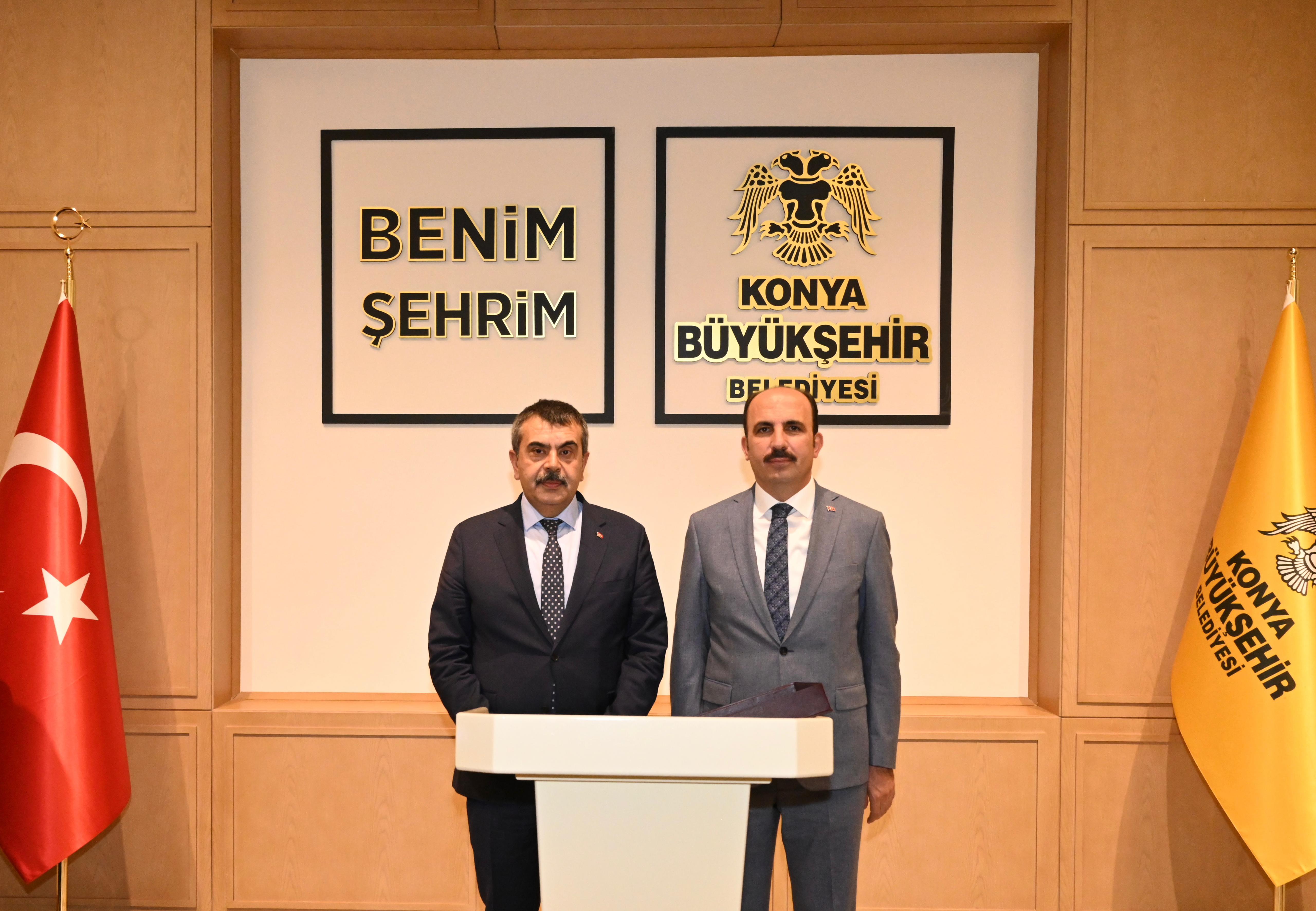 Bakan Tekin'den Başkan Altay'a ziyaret