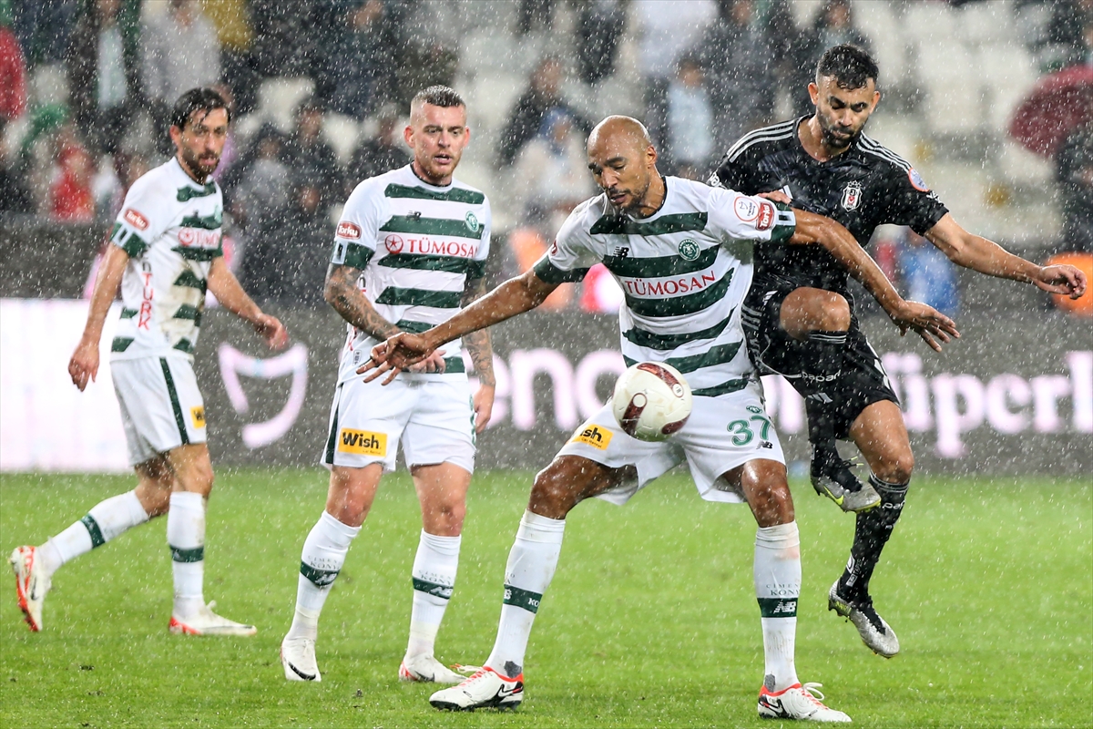 Konyaspor evinde puan kaybetti