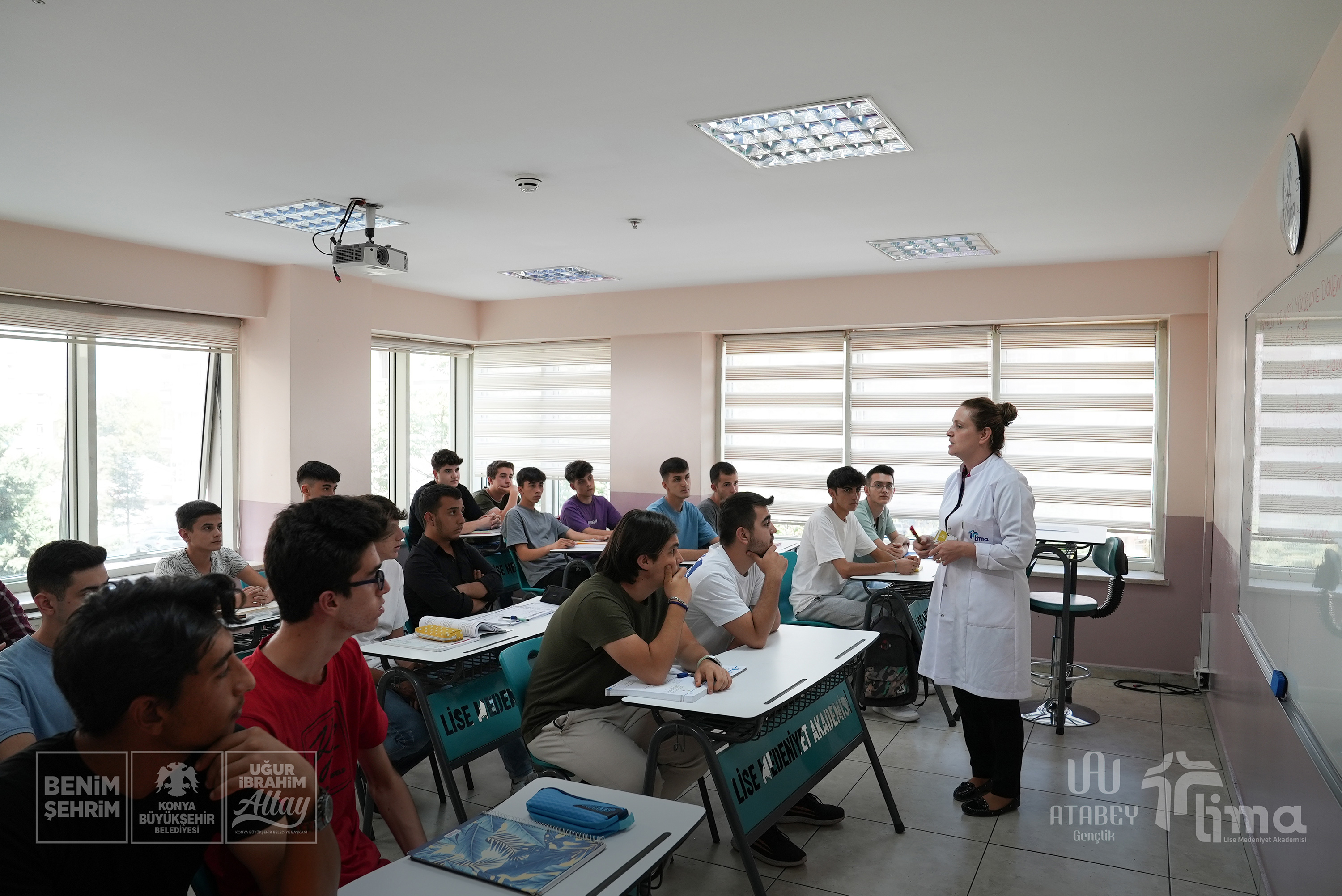 Lise Medeniyet Akademileri'nde yeni eğitim yılı başladı