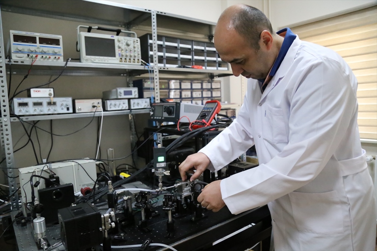 Diyabet hastaları için lazer tabanlı ölçüm cihazı