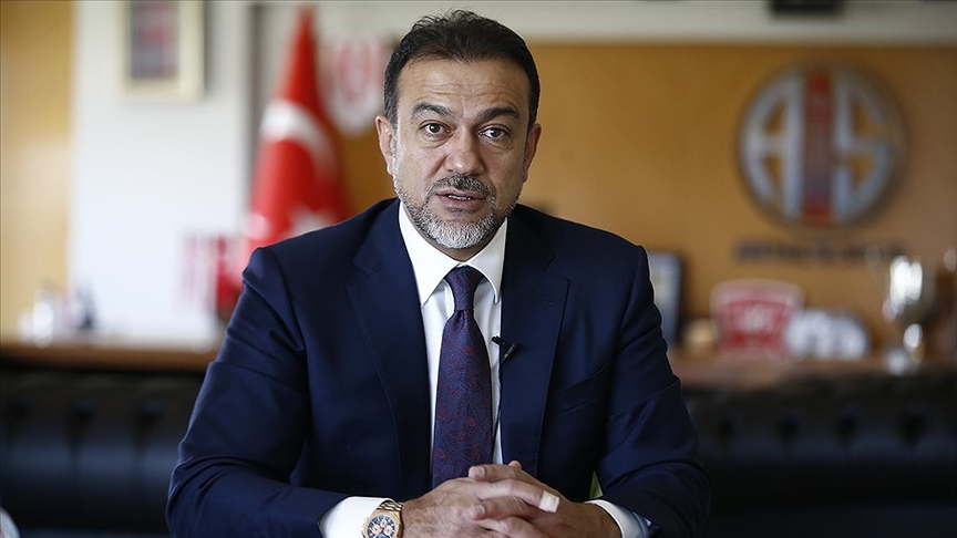 Antalyaspor Başkanı Sabri Gülel, görevi bıraktı