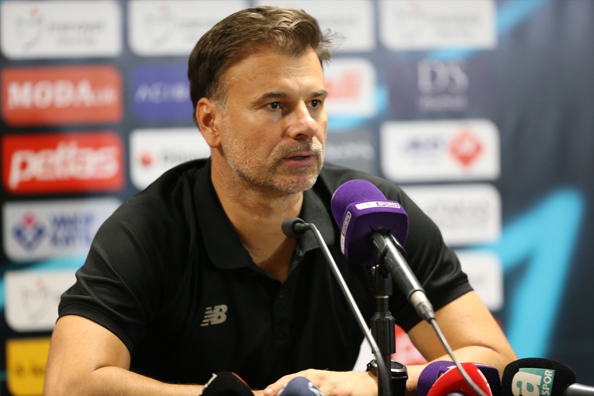 Konyaspor Teknik Direktörü görevden mi alındı?