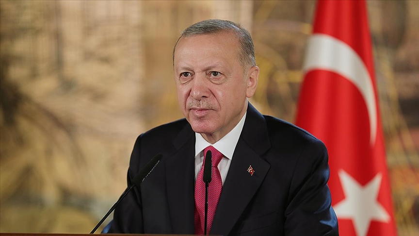 Cumhurbaşkanı Erdoğan A Milli Futbol Takımı'nı kutladı