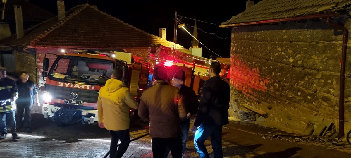 Derebucak ilçesinde ev yangını