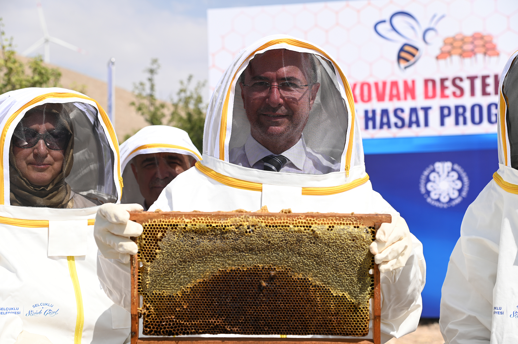 Konya'da Selçuklu Belediyesi'nden arıcılığa destek