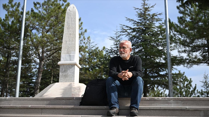 111 yıl sonra dedesinin mezarını buldu